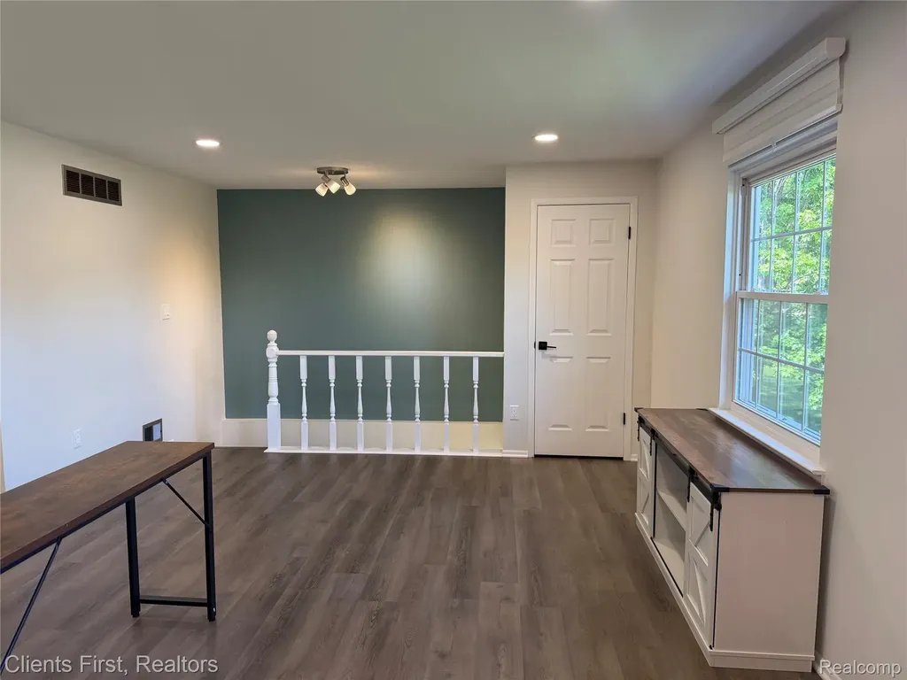 204 Princeton Drive South Lyon City MI 48178