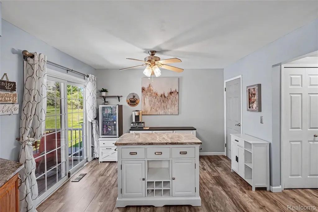 4393 E Cook Road Grand Blanc Charter Township MI 48439