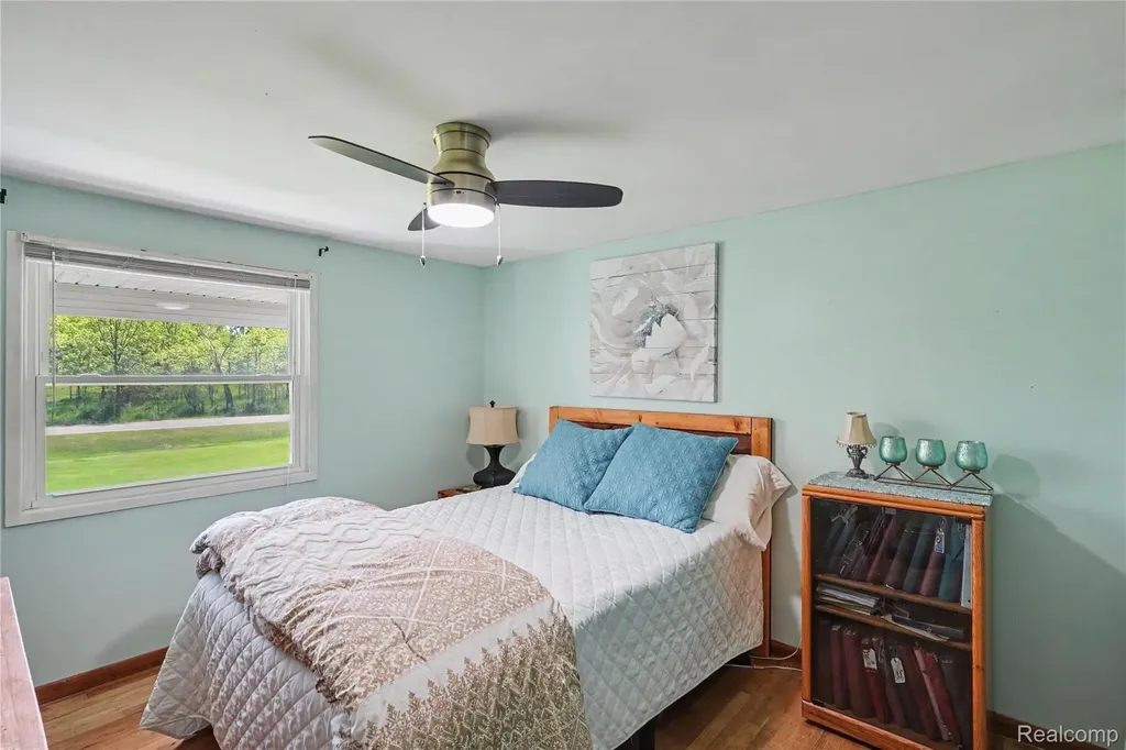 4393 E Cook Road Grand Blanc Charter Township MI 48439