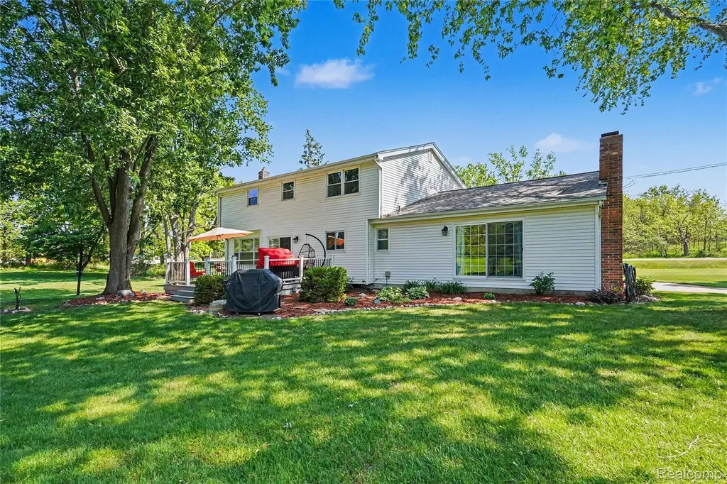 4393 E Cook Road Grand Blanc Charter Township MI 48439