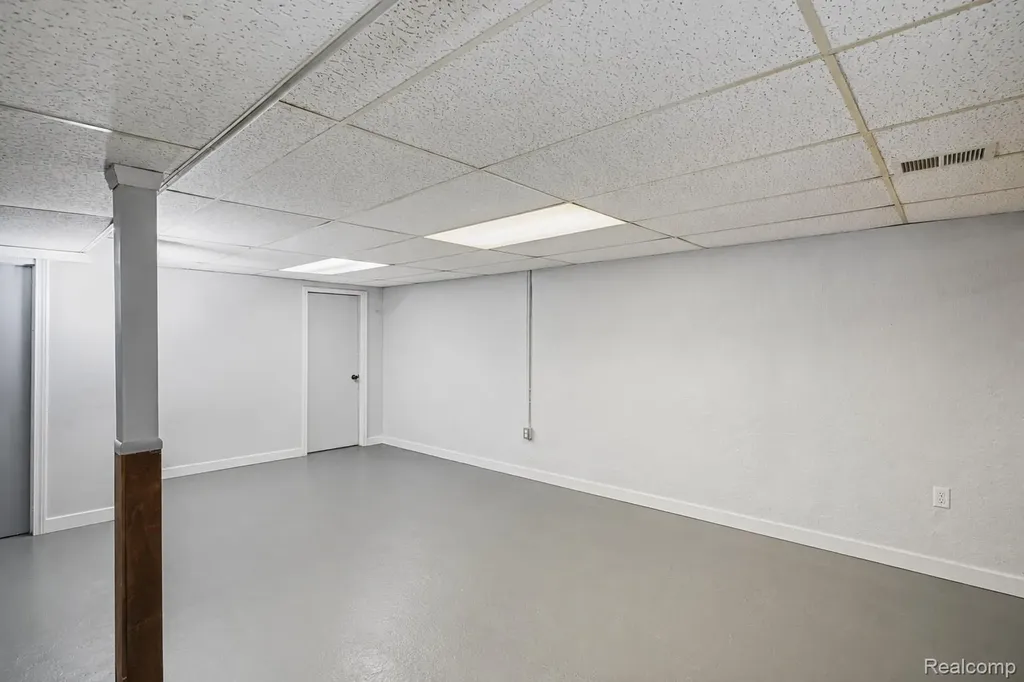 4393 E Cook Road Grand Blanc Charter Township MI 48439