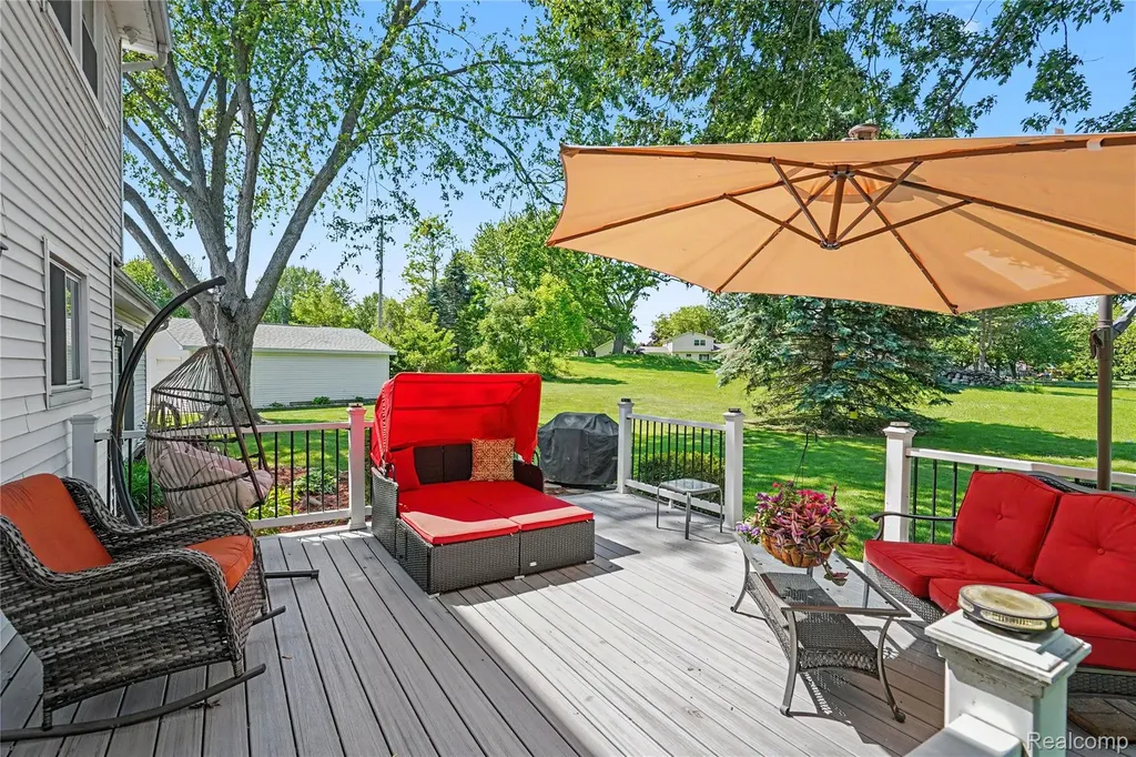 4393 E Cook Road Grand Blanc Charter Township MI 48439