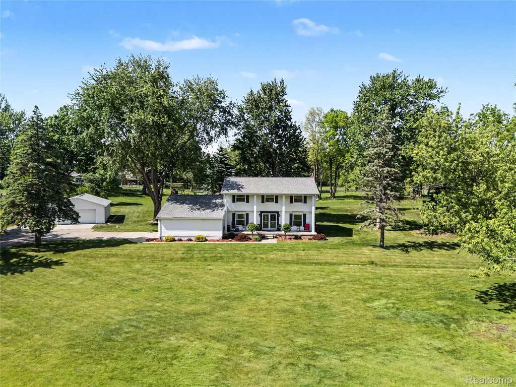 4393 E Cook Road Grand Blanc Charter Township MI 48439