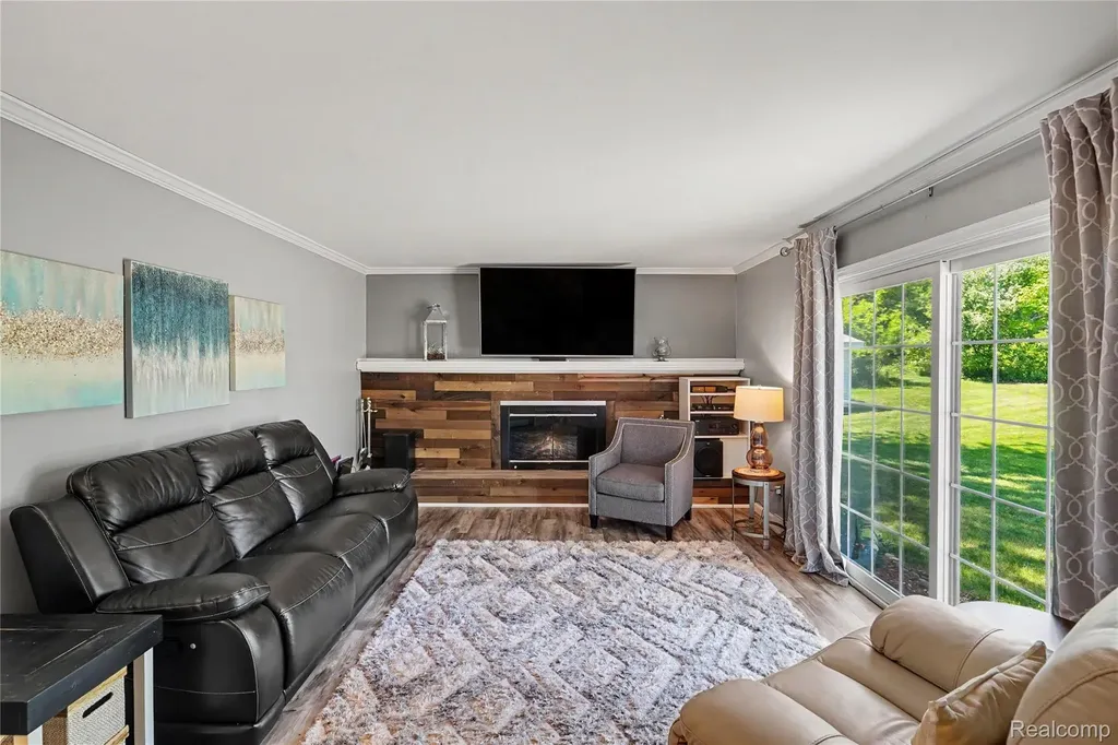 4393 E Cook Road Grand Blanc Charter Township MI 48439