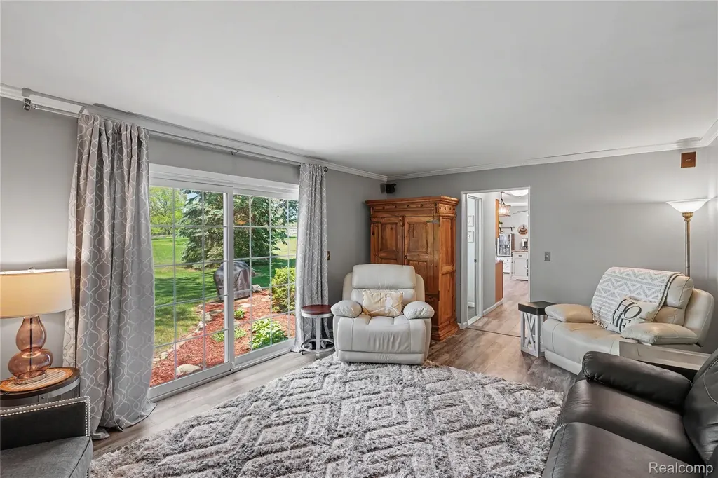 4393 E Cook Road Grand Blanc Charter Township MI 48439
