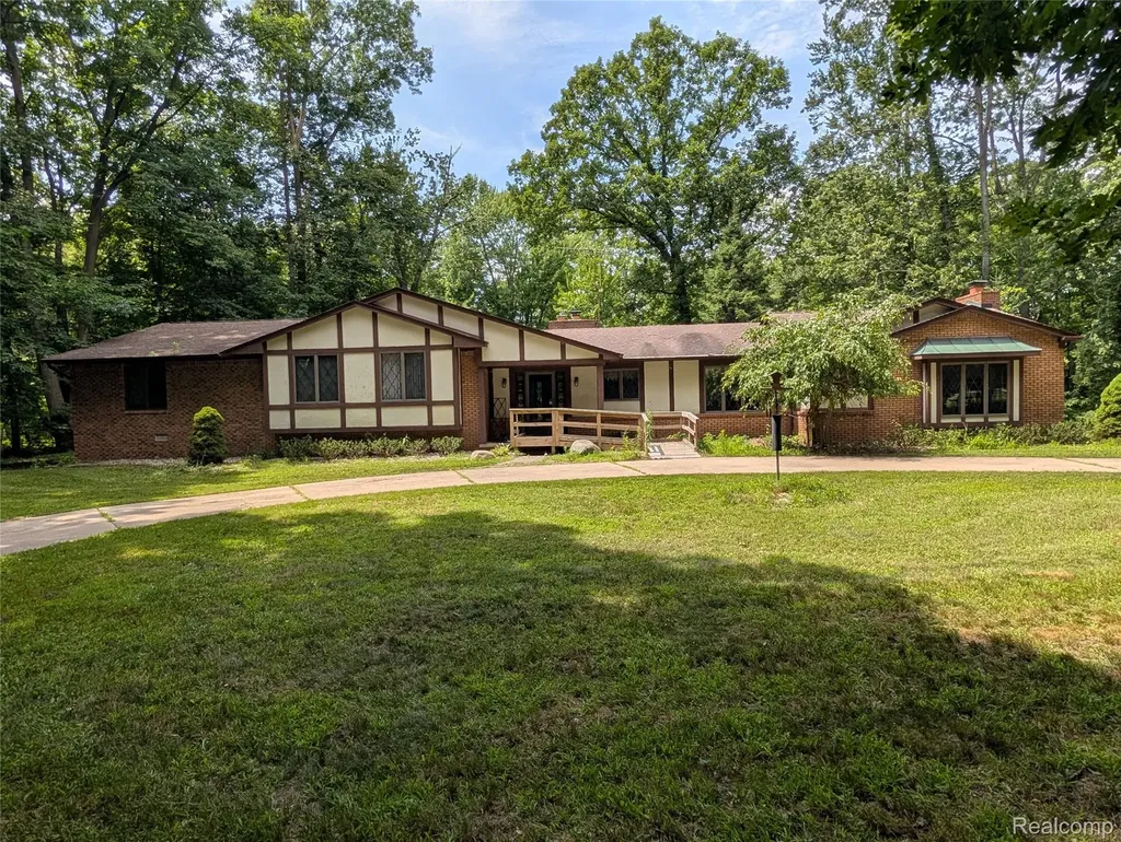 9345 Weber Road Columbus Township MI 48063