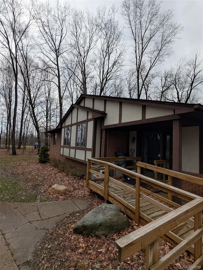 9345 Weber Road Columbus Township MI 48063