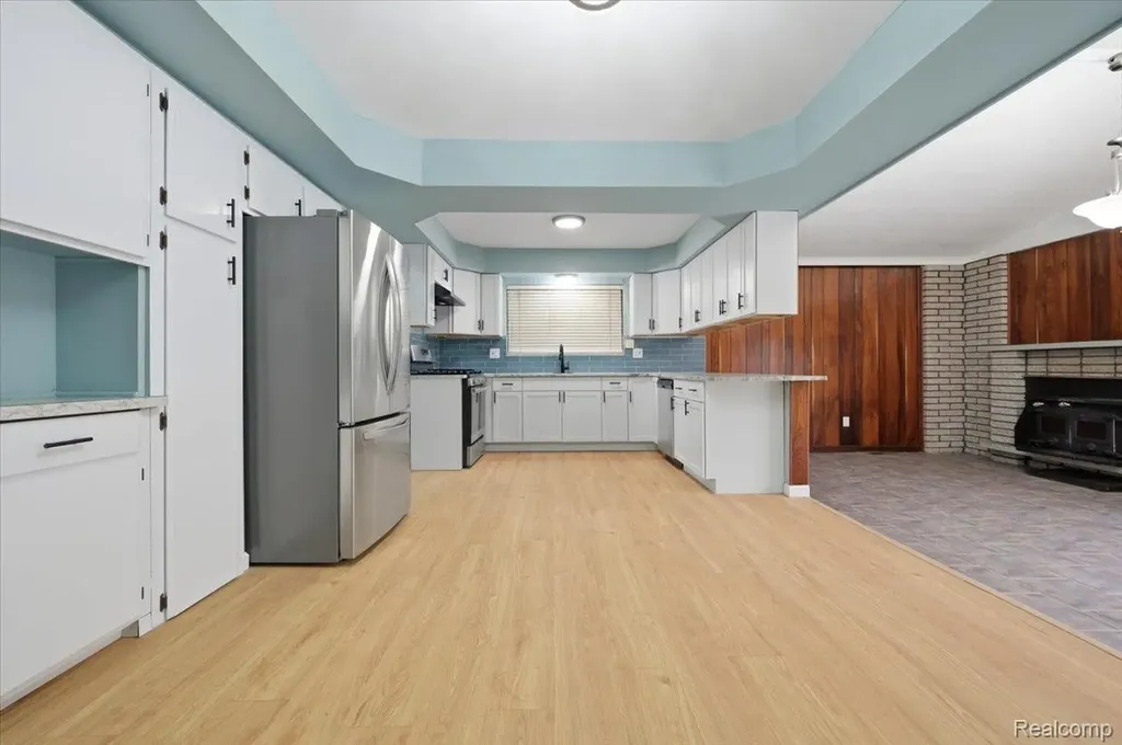 33538 Somerset Drive Sterling Heights City MI 48312