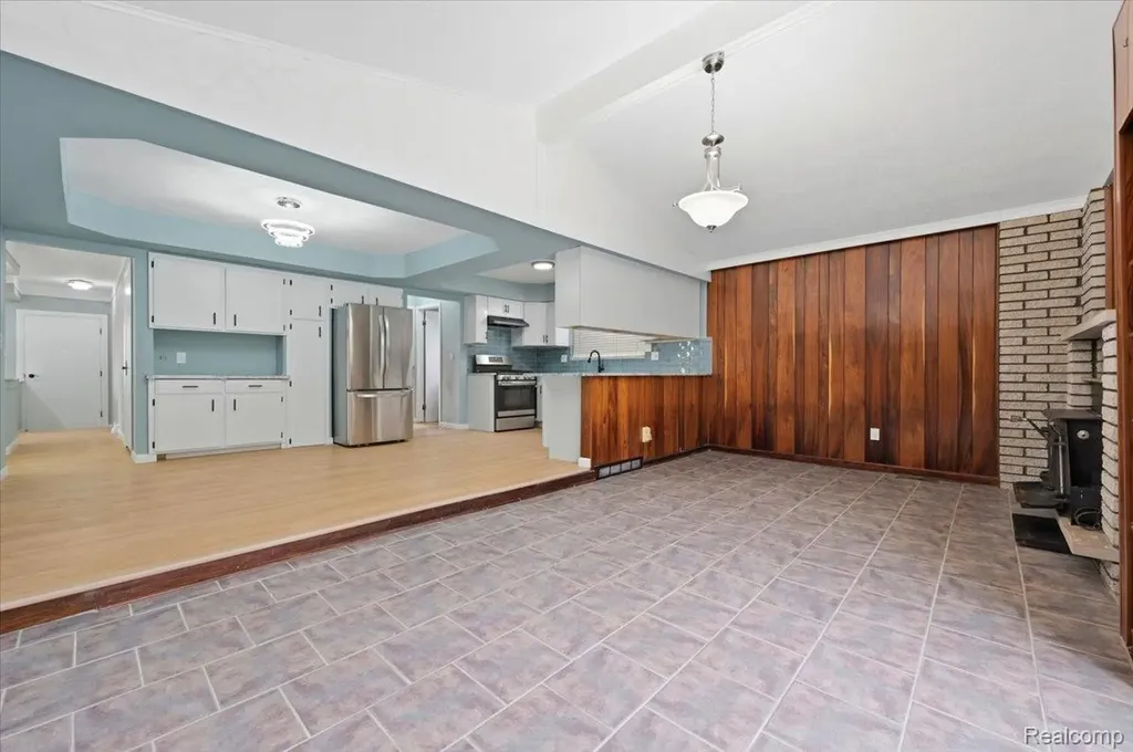 33538 Somerset Drive Sterling Heights City MI 48312