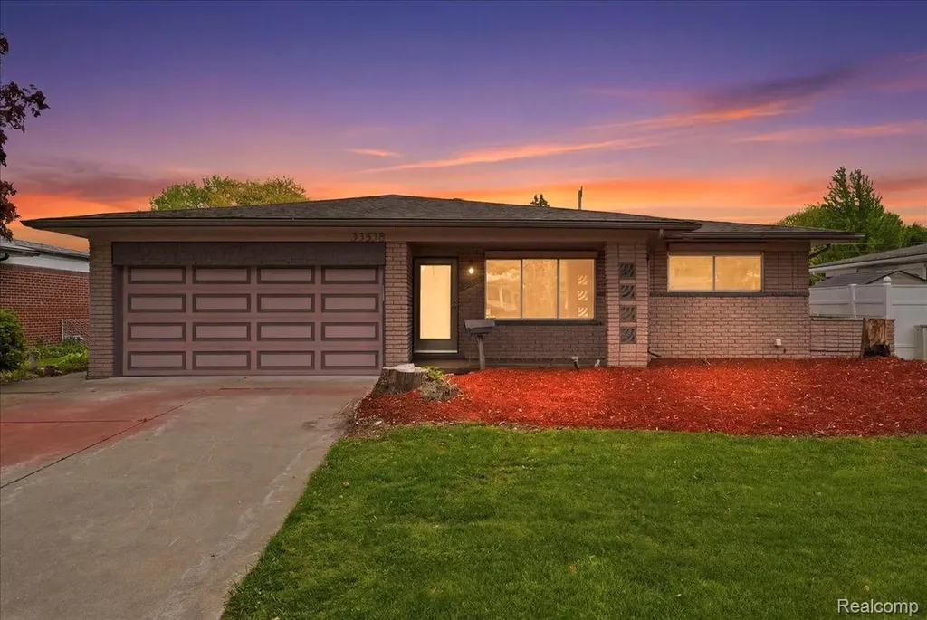 33538 Somerset Drive Sterling Heights City MI 48312