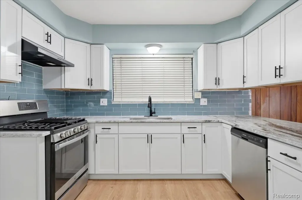 33538 Somerset Drive Sterling Heights City MI 48312