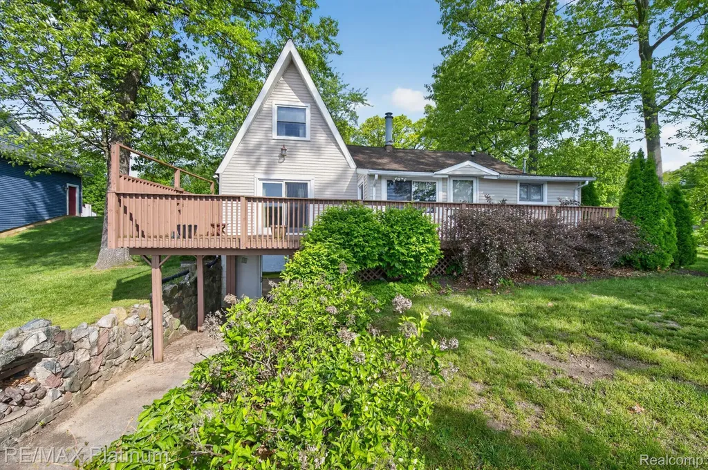 1464 Clark Lake Road Brighton Township MI 48114