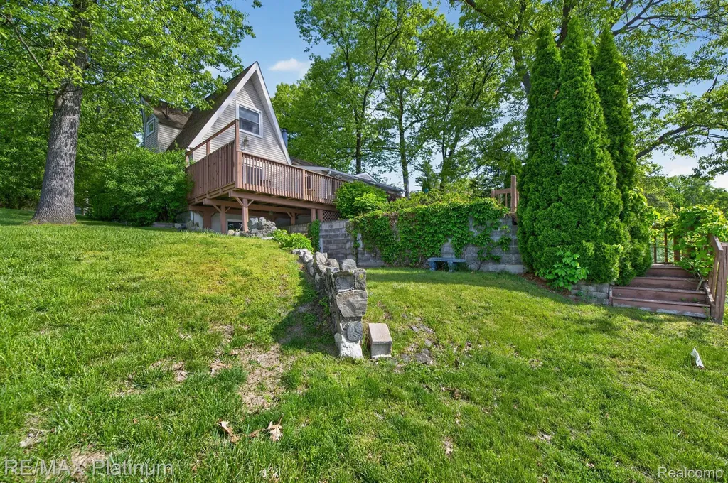 1464 Clark Lake Road Brighton Township MI 48114