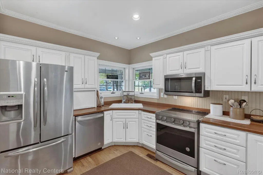 864 E Lovejoy Road Cohoctah Township MI 48418