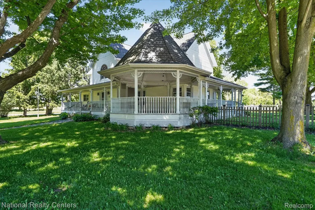 864 E Lovejoy Road Cohoctah Township MI 48418