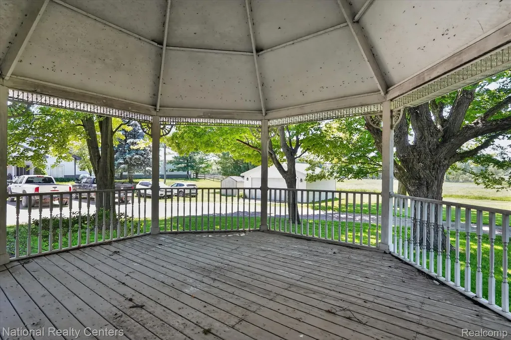 864 E Lovejoy Road Cohoctah Township MI 48418