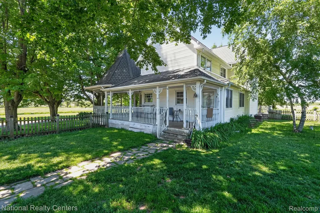 864 E Lovejoy Road Cohoctah Township MI 48418