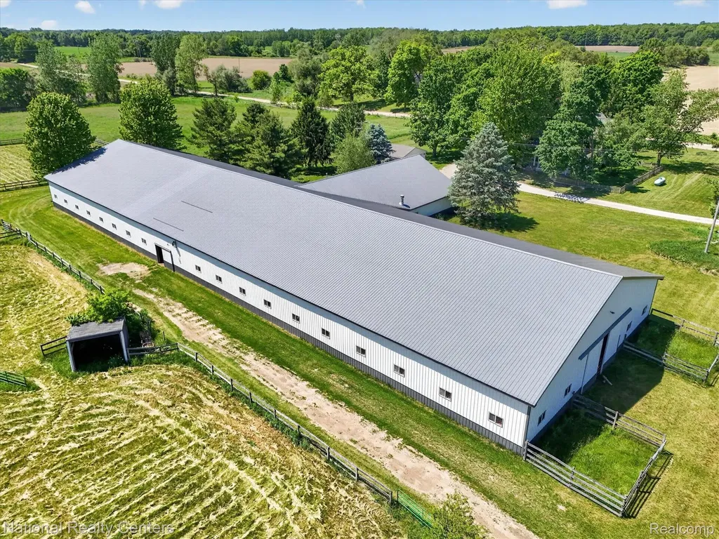 864 E Lovejoy Road Cohoctah Township MI 48418