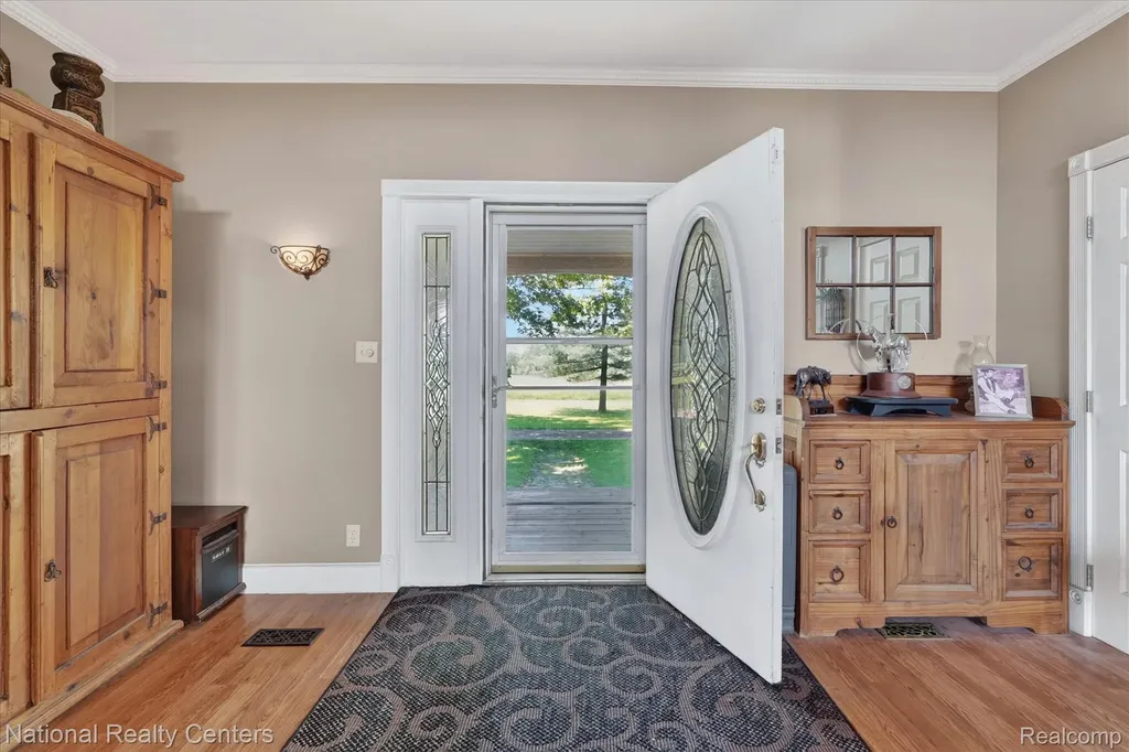 864 E Lovejoy Road Cohoctah Township MI 48418