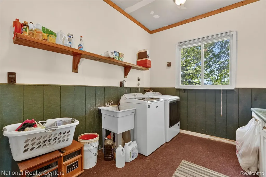 864 E Lovejoy Road Cohoctah Township MI 48418