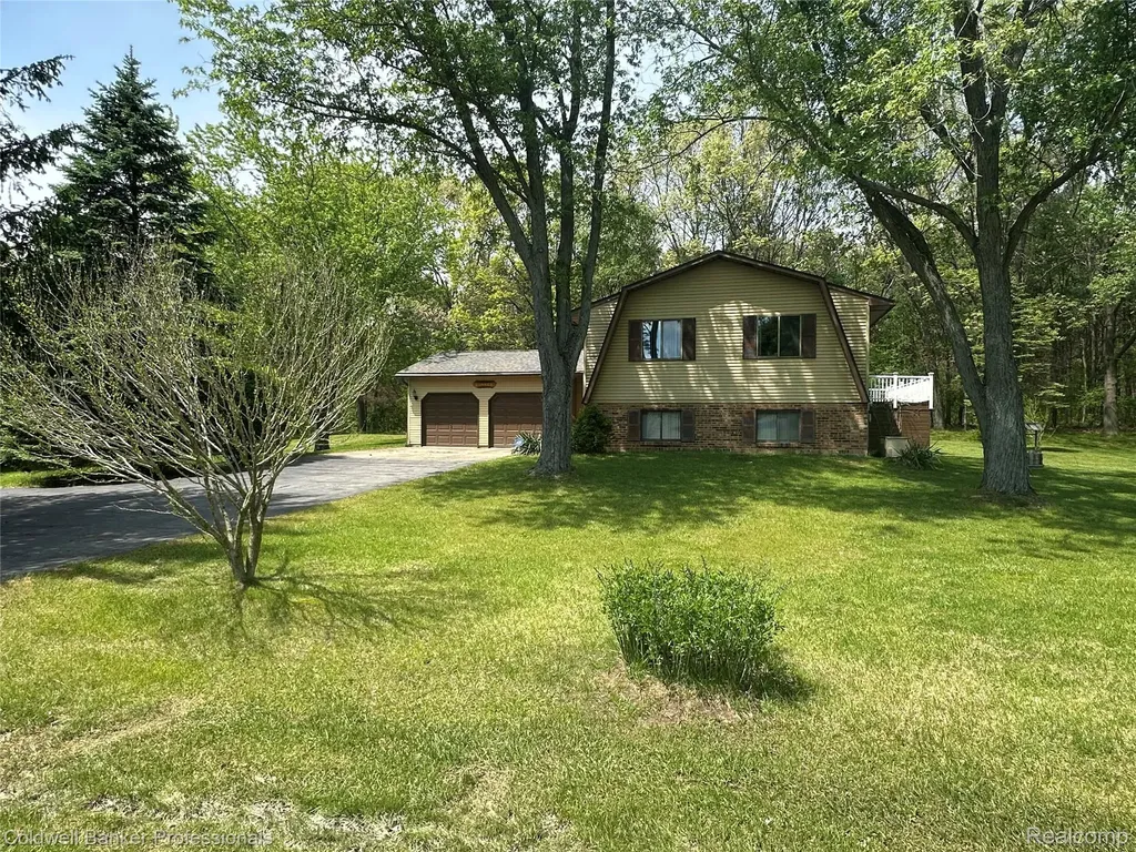 5398 Linger Lane Oregon Township MI 48446