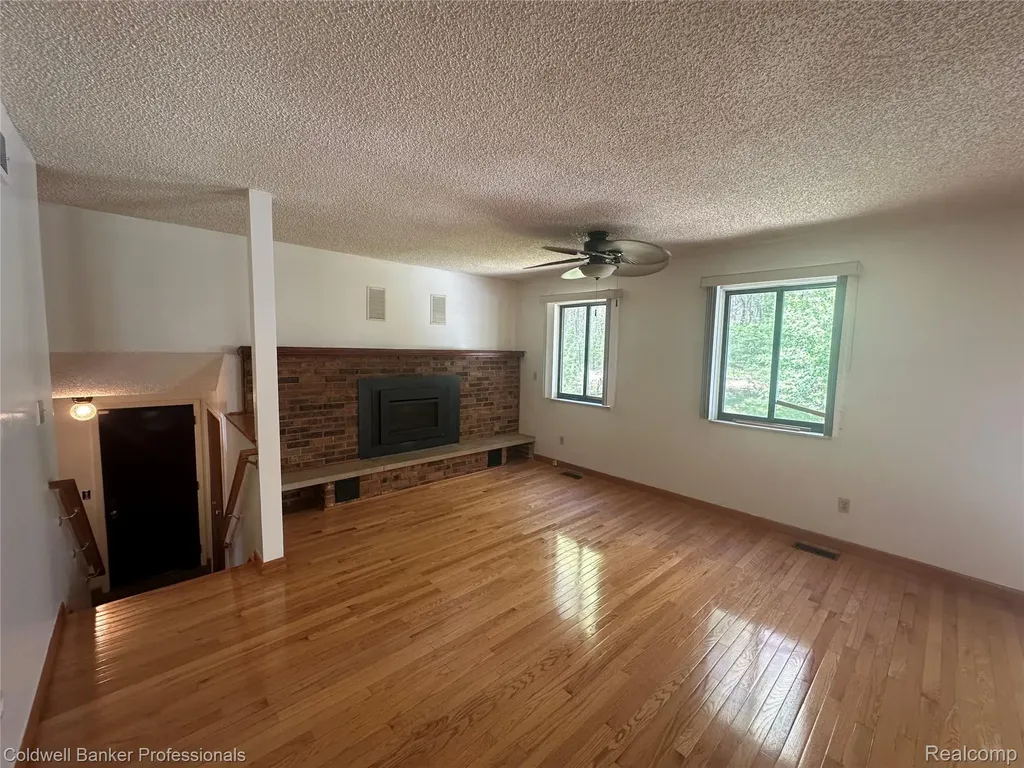 5398 Linger Lane Oregon Township MI 48446