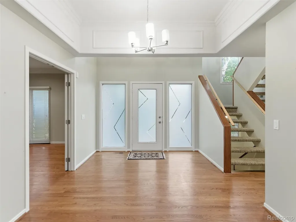 6394 Rose Boulevard West Bloomfield Charter Township MI 48322