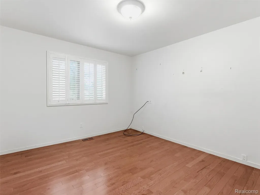 6394 Rose Boulevard West Bloomfield Charter Township MI 48322