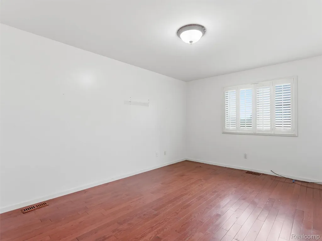 6394 Rose Boulevard West Bloomfield Charter Township MI 48322
