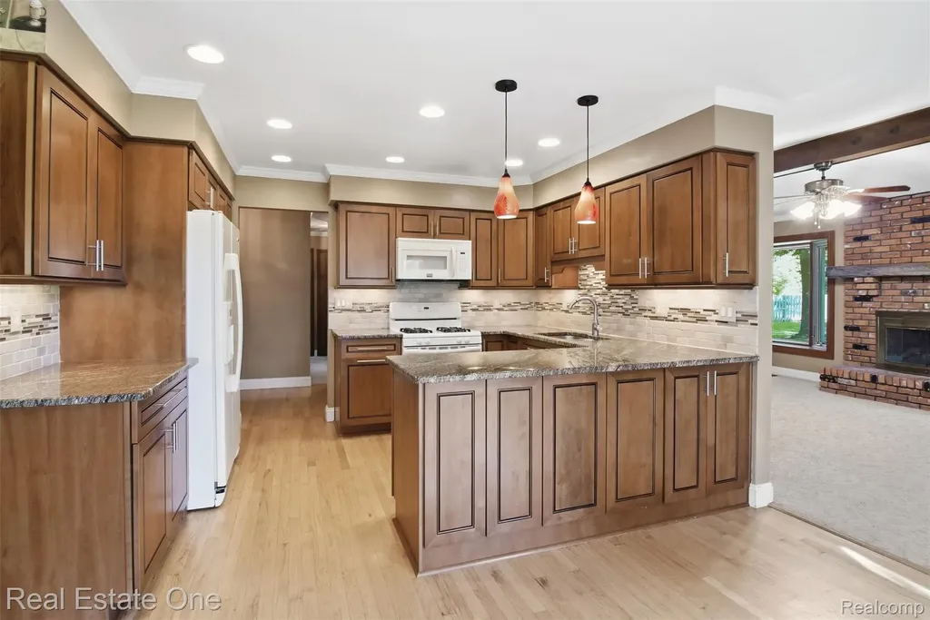 4425 Gardner Street Sterling Heights City MI 48310