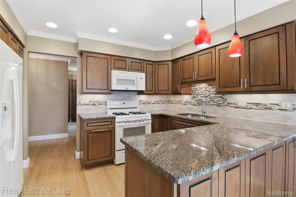 4425 Gardner Street Sterling Heights City MI 48310