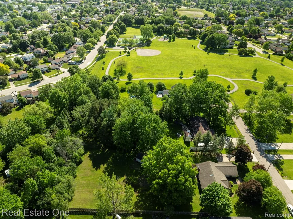 4425 Gardner Street Sterling Heights City MI 48310