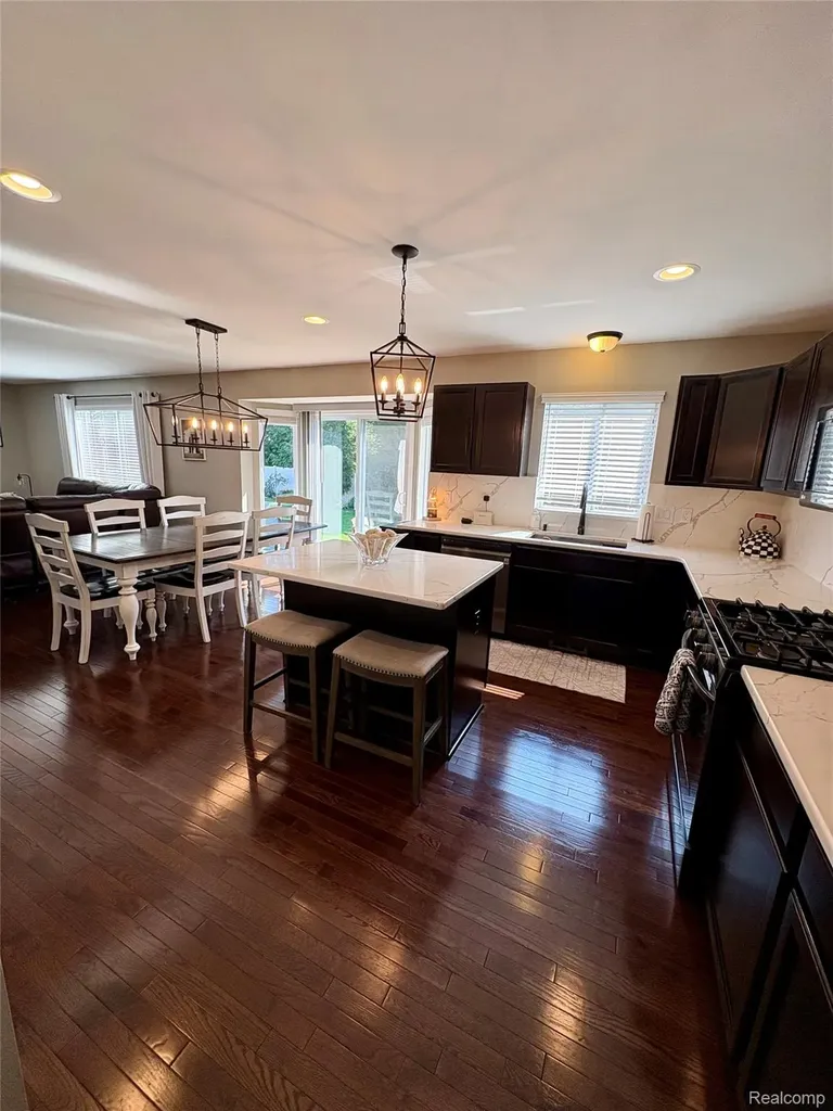 9292 Liberty Court Livonia City MI 48150