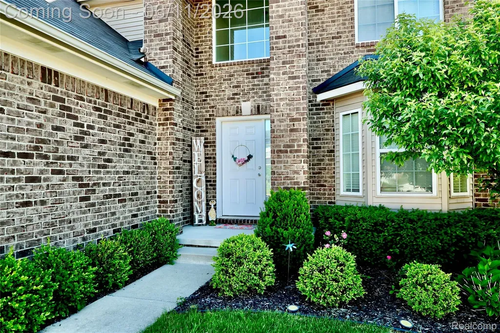 9292 Liberty Court Livonia City MI 48150