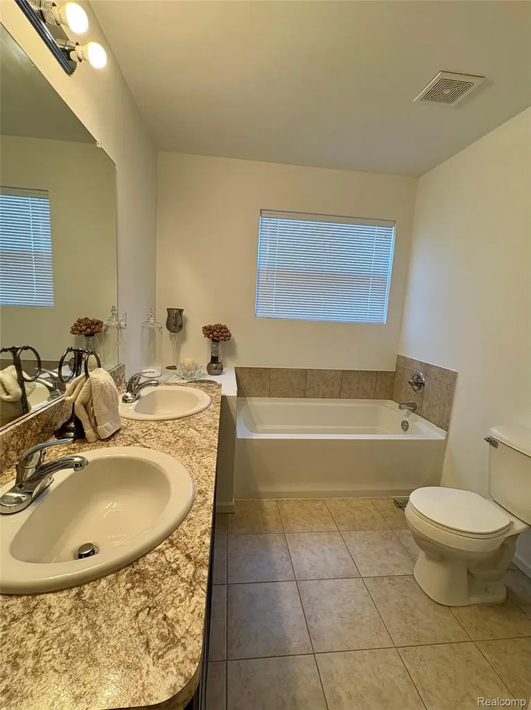 9292 Liberty Court Livonia City MI 48150
