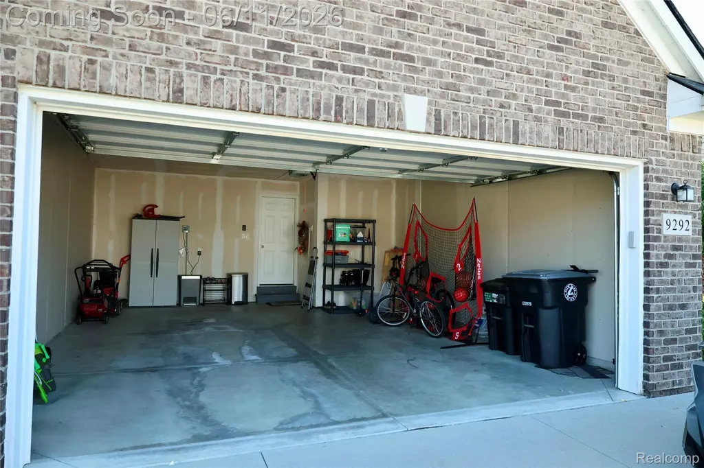 9292 Liberty Court Livonia City MI 48150
