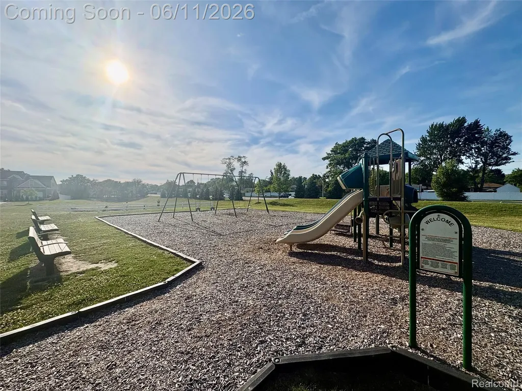 9292 Liberty Court Livonia City MI 48150