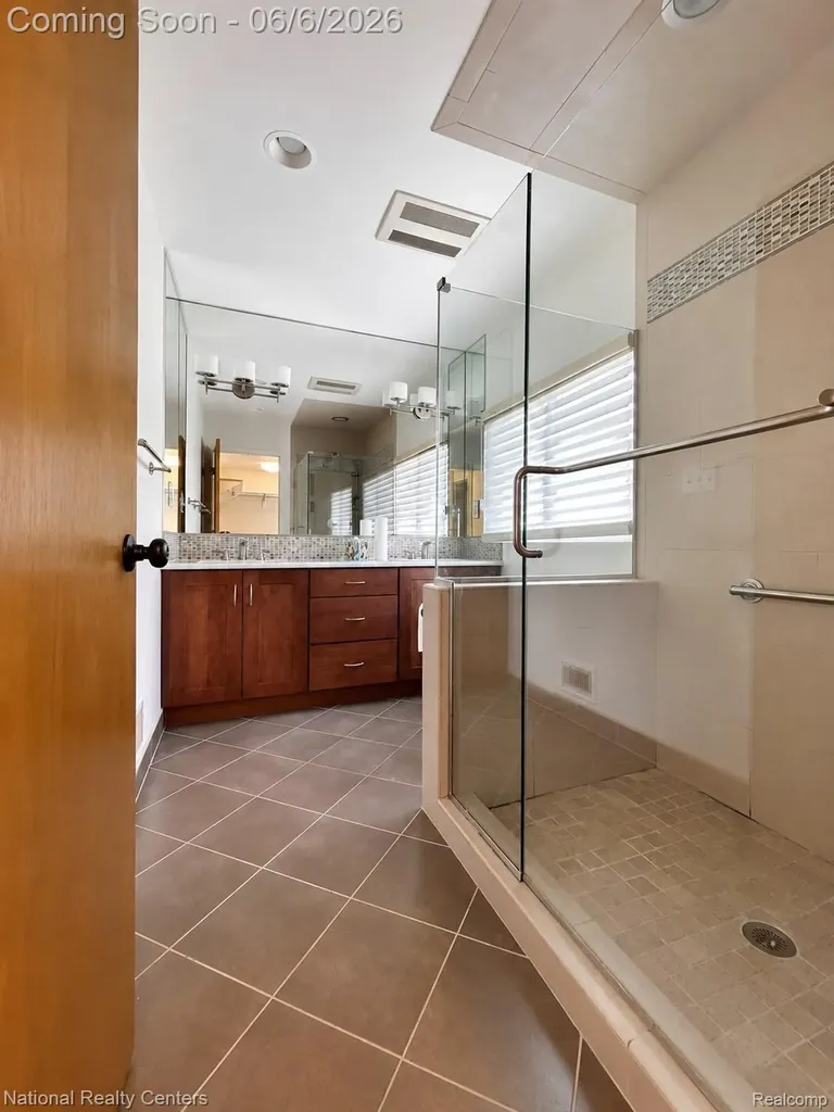 2182 Yorktown Drive Ann Arbor City MI 48105