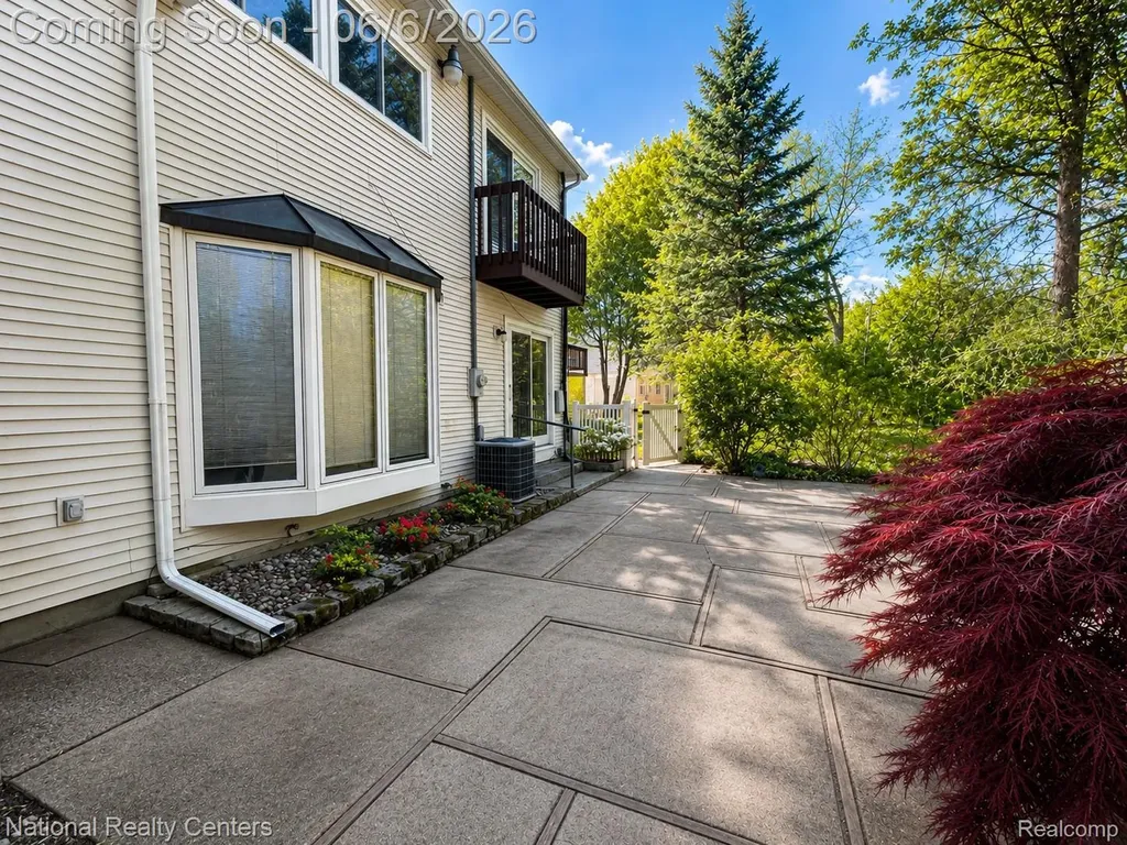 2182 Yorktown Drive Ann Arbor City MI 48105