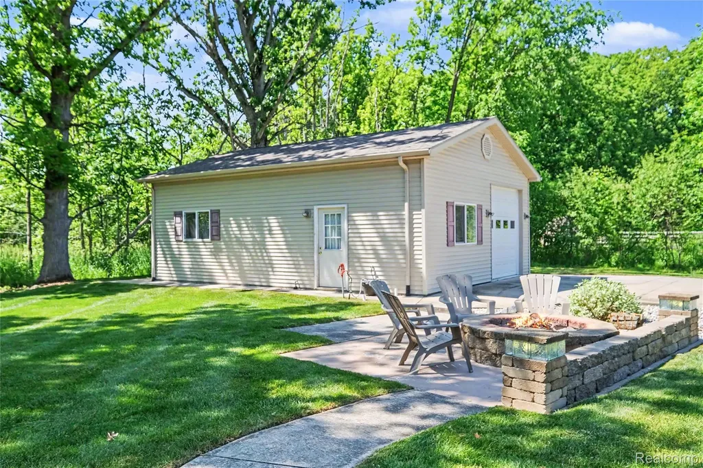 1281 Deer Creek Trail Mundy Township MI 48439