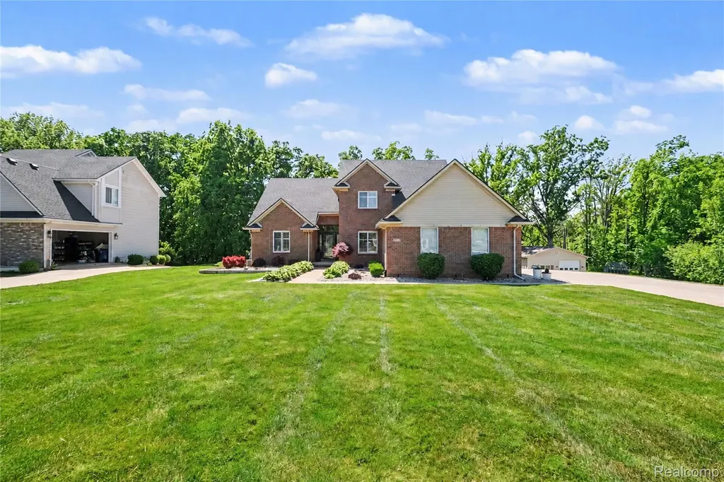1281 Deer Creek Trail Mundy Township MI 48439