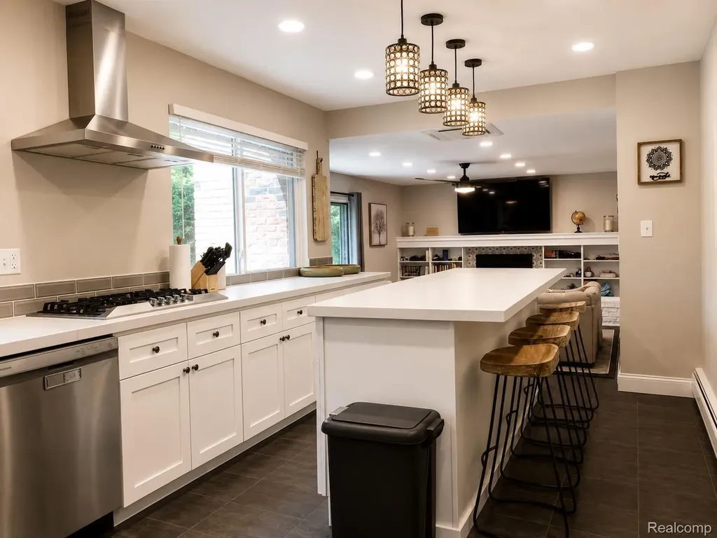 30745 Red Maple Lane Southfield City MI 48076