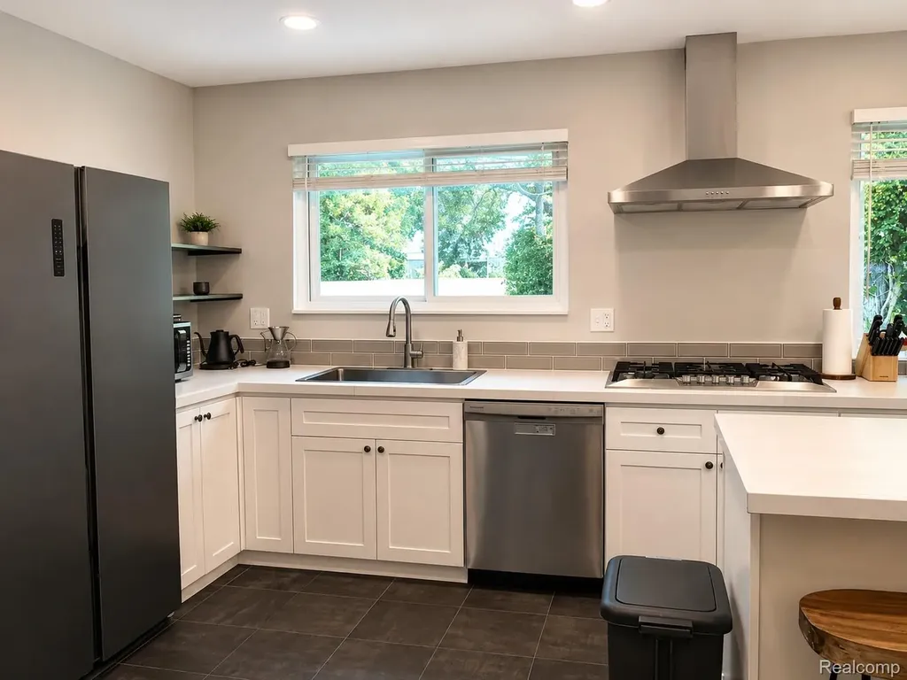 30745 Red Maple Lane Southfield City MI 48076