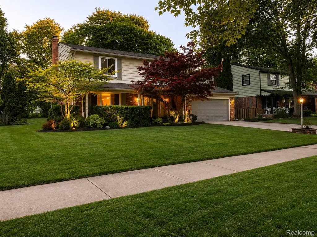 30745 Red Maple Lane Southfield City MI 48076