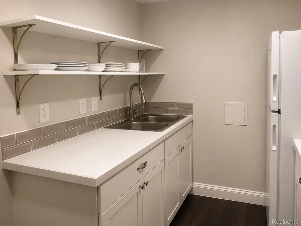 30745 Red Maple Lane Southfield City MI 48076
