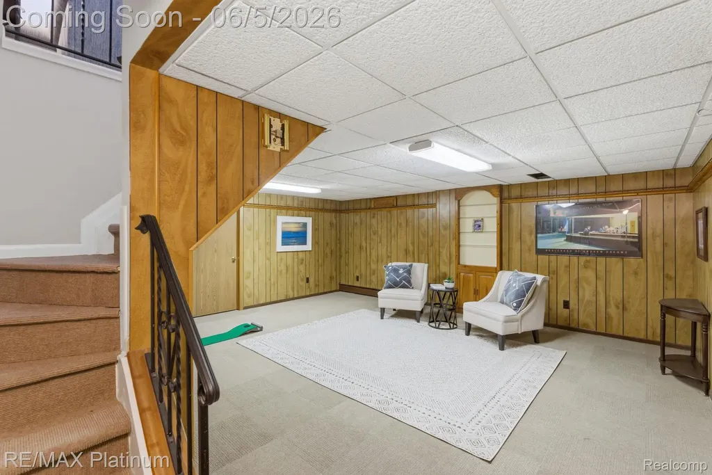 25323 Franklin Terrace South Lyon City MI 48178
