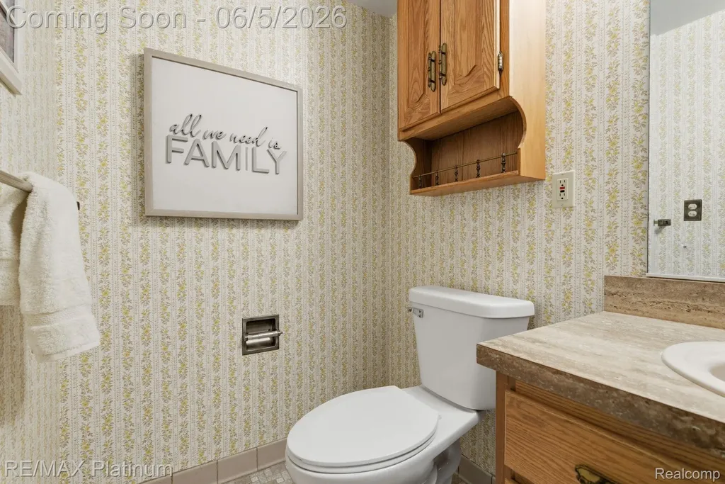 25323 Franklin Terrace South Lyon City MI 48178
