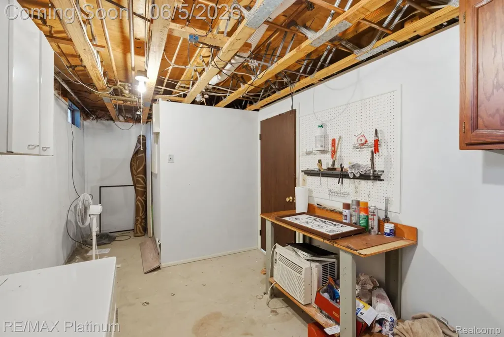 25323 Franklin Terrace South Lyon City MI 48178