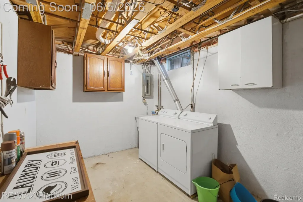 25323 Franklin Terrace South Lyon City MI 48178