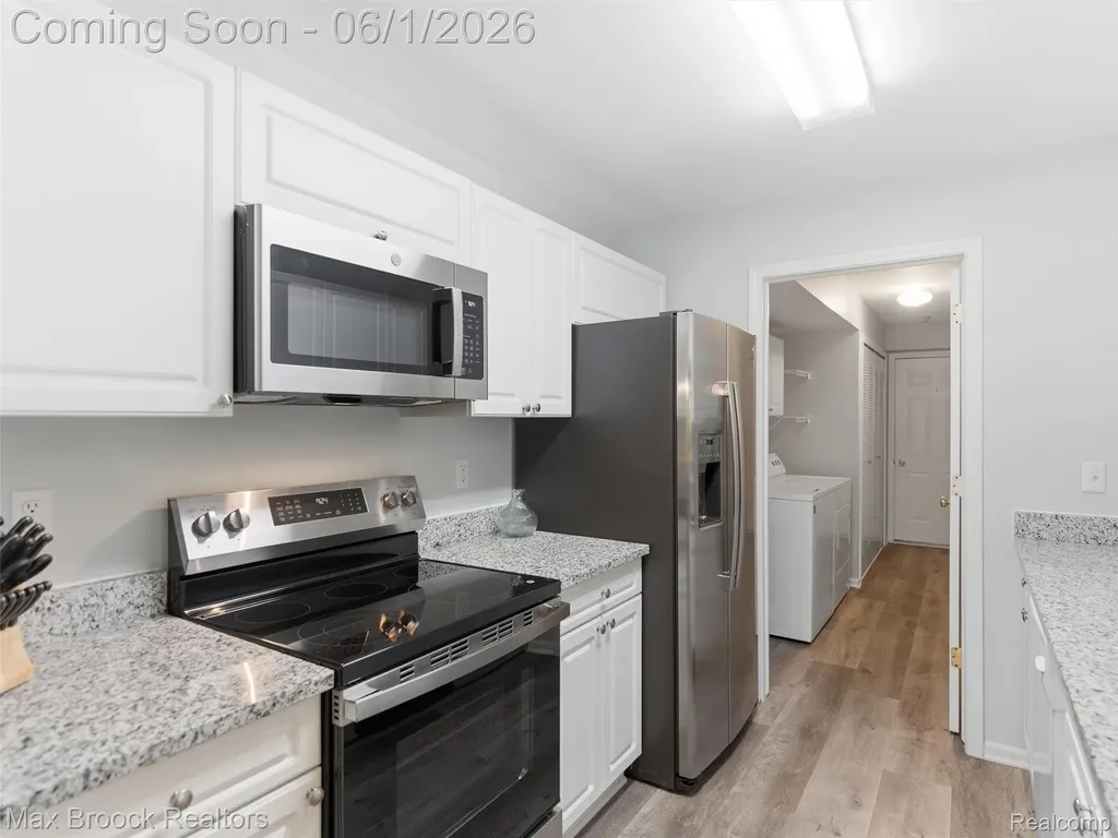 3562 Tremonte Circle N Oakland Charter Township MI 48306